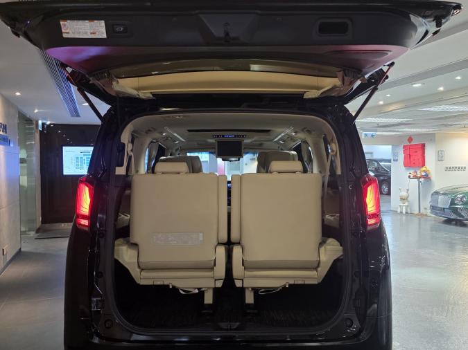 ALPHARD 3.5 - Image 3